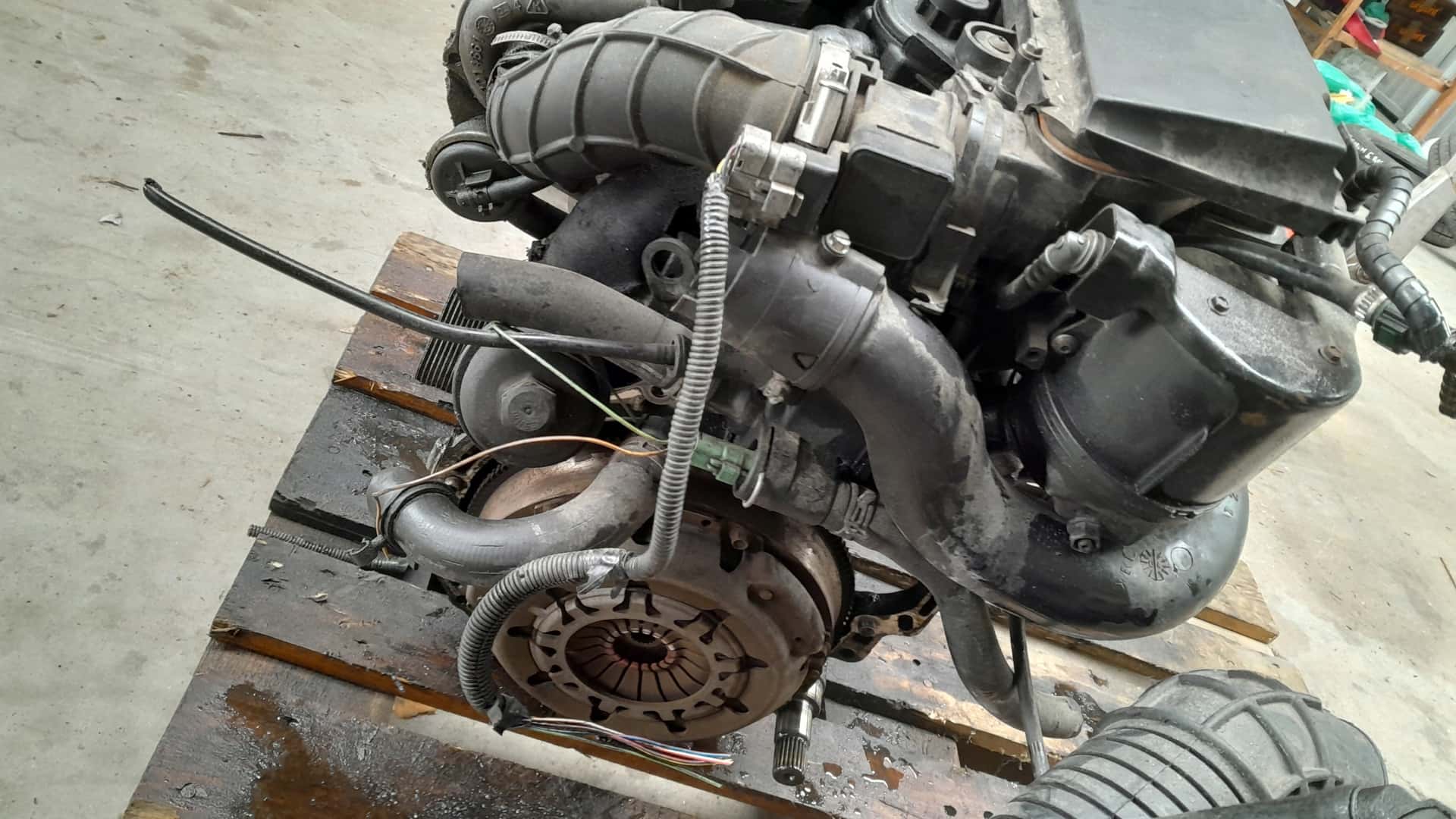 Moteur F6JA vue 2