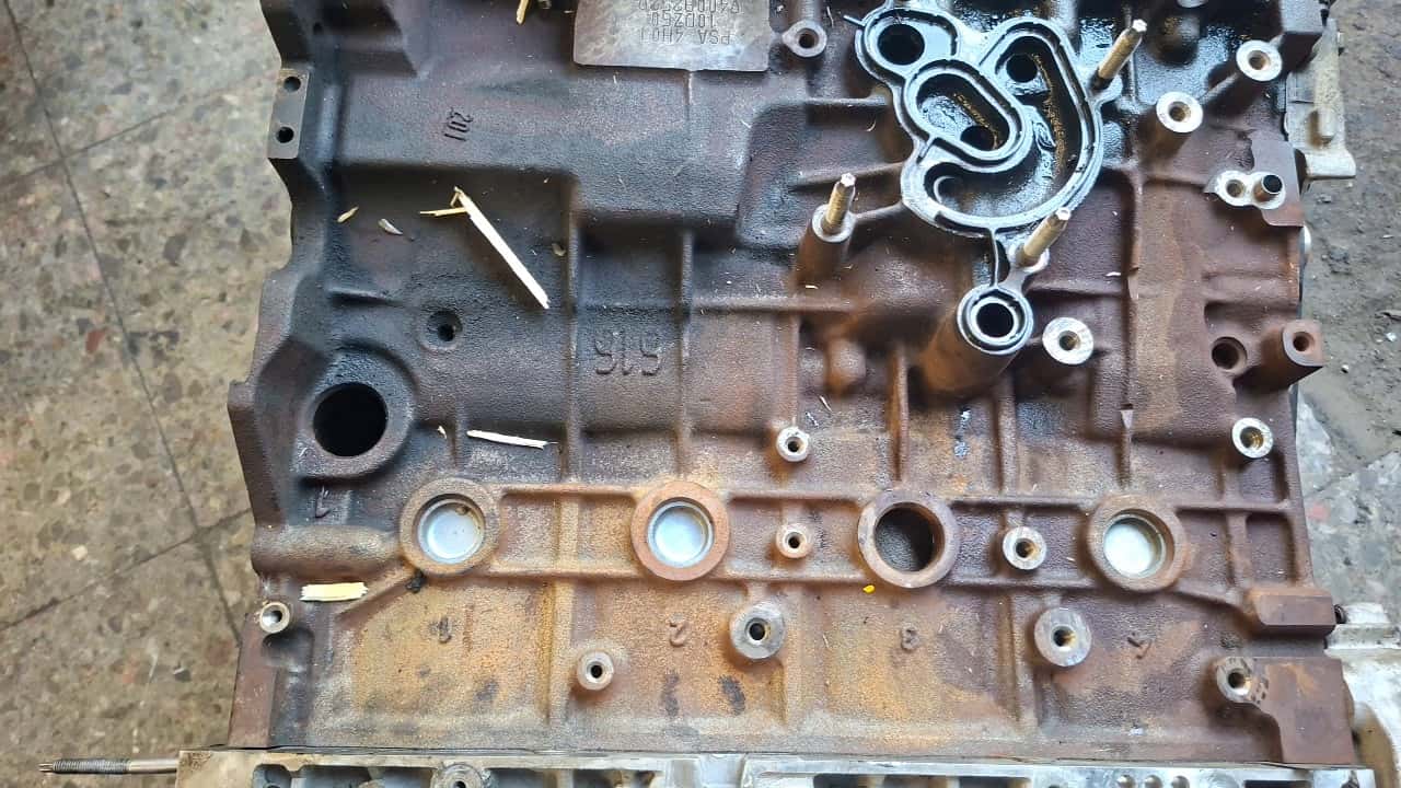 Moteur 4HW (DW12TED4) vue 2