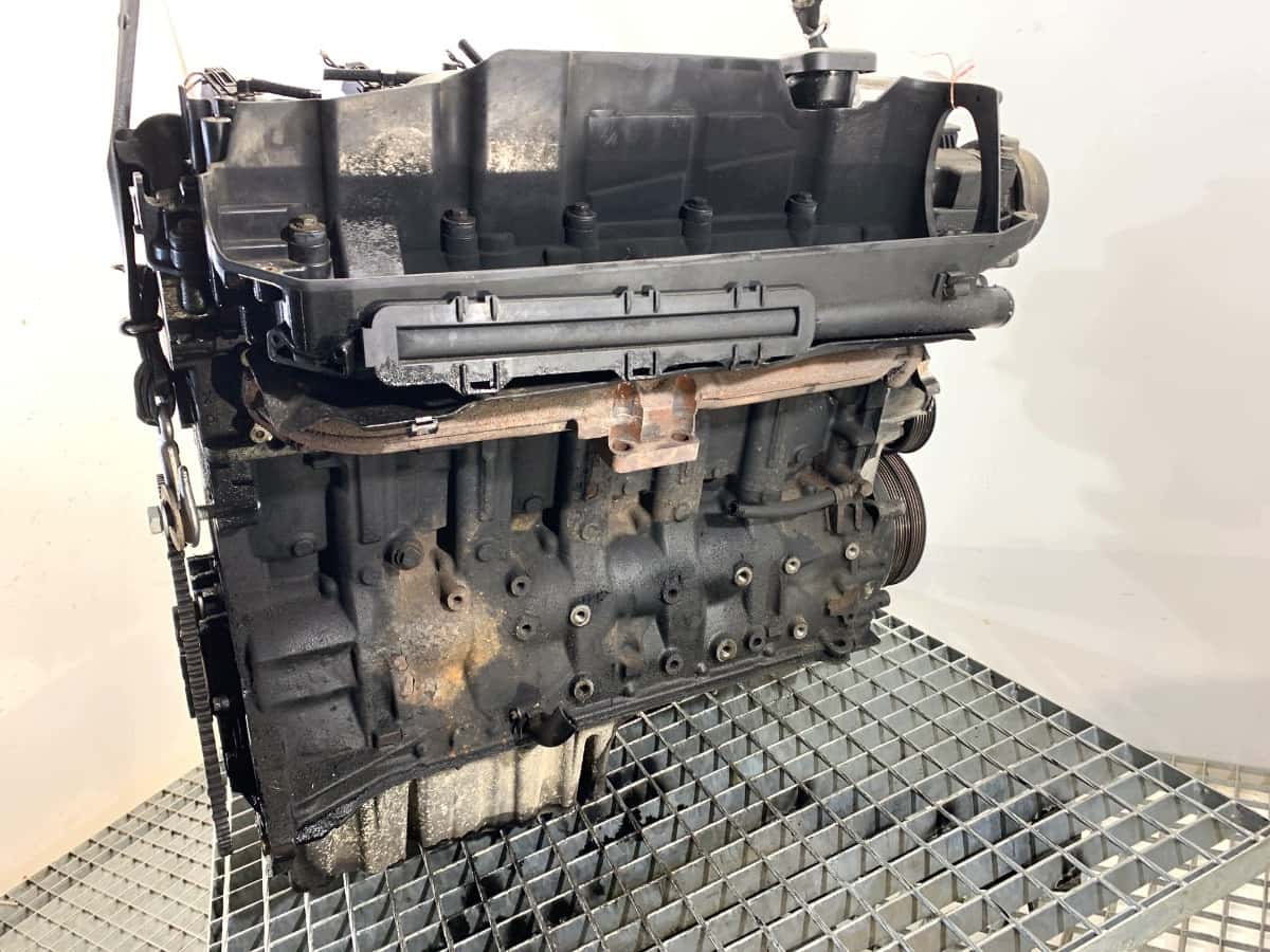 Moteur 306D2 vue 2