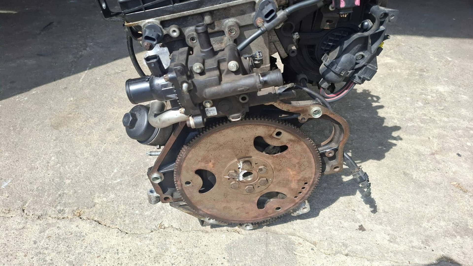 Moteur F16D4 vue 6
