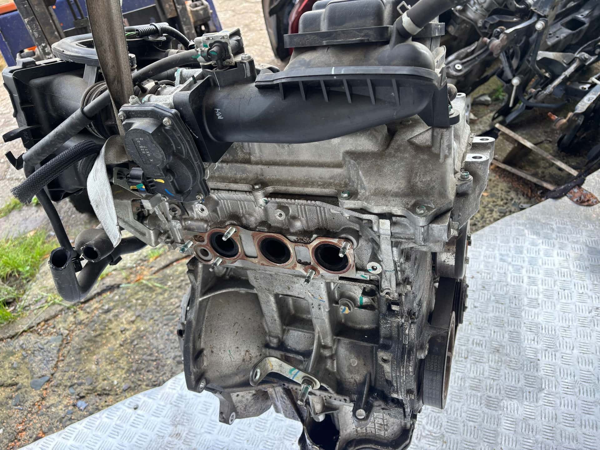Moteur HR12DE vue 7