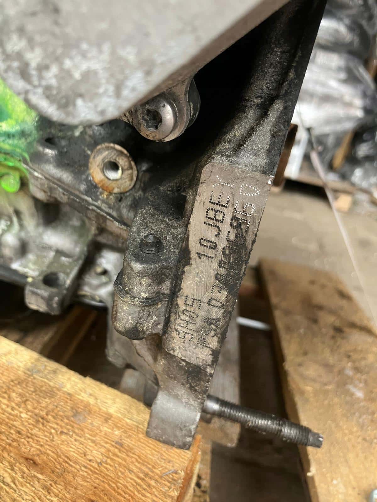 Moteur 9HC (DV6C) vue 2