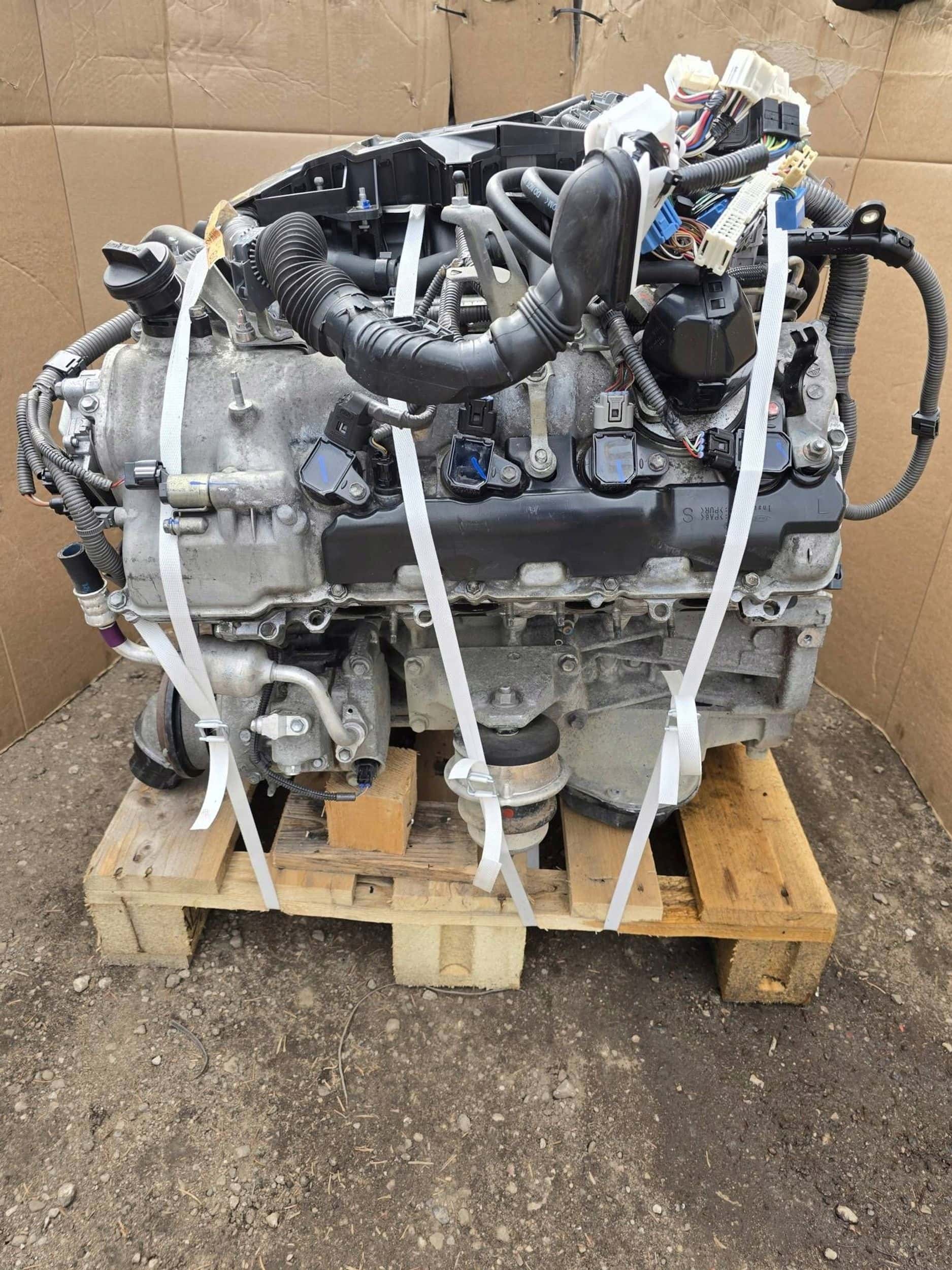 Moteur 1UR-FSE vue 2