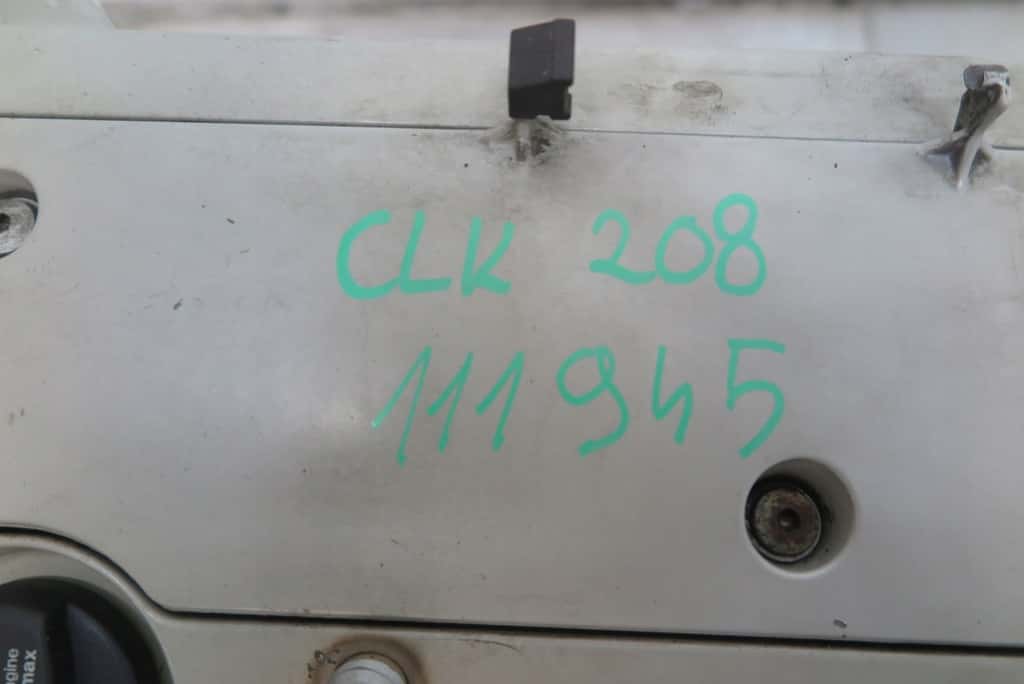 Moteur M 111.941 vue 2