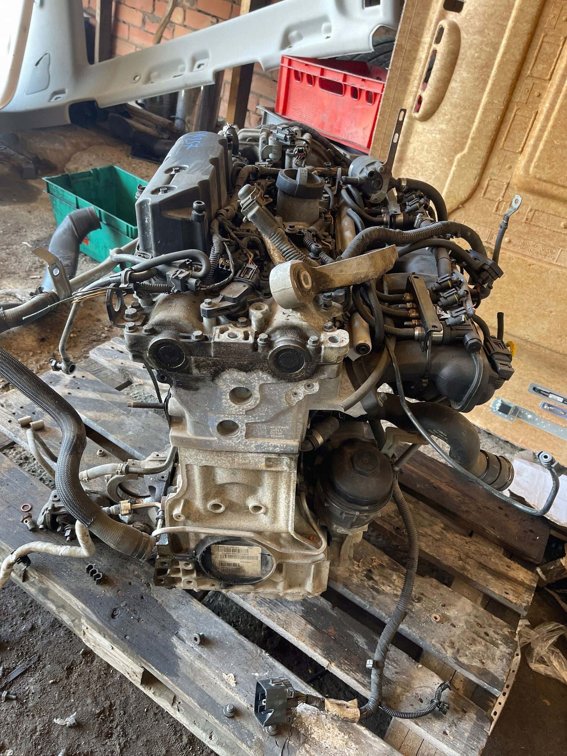 Moteur B 6304 T4 vue 2