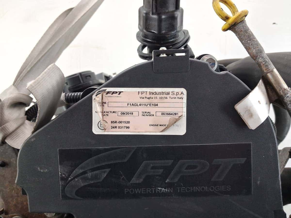 Moteur F1AGL411U vue 10