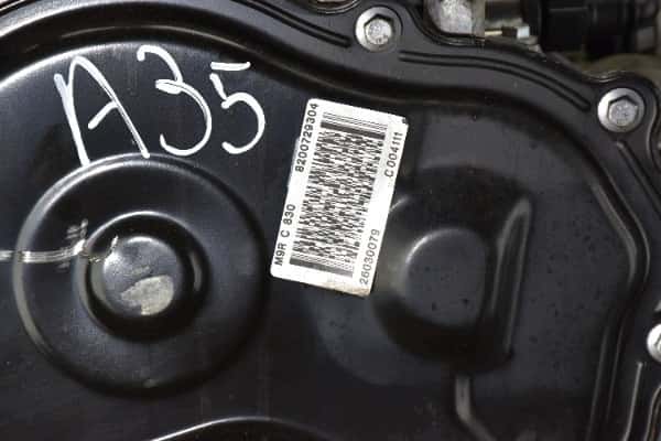 Moteur M9R 830 vue 11