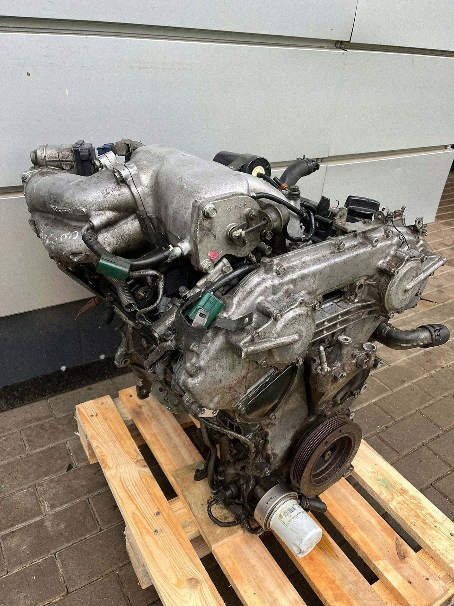 Moteur VQ35DE vue 2