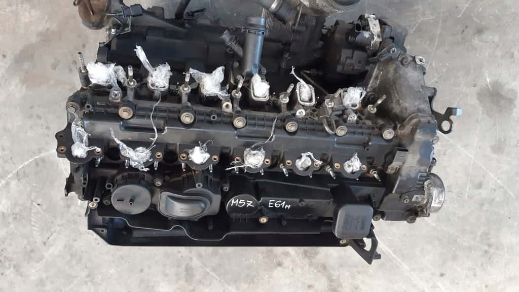 Moteur M57 D25 (256D2) vue 3