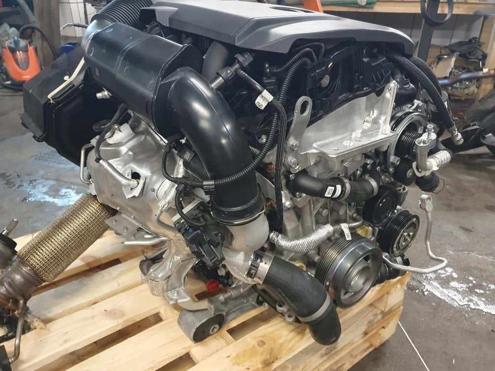 Moteur B48 A20 F vue 4