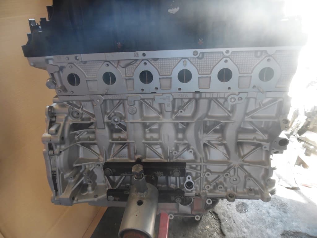 Moteur B57 D30 C — vue 2