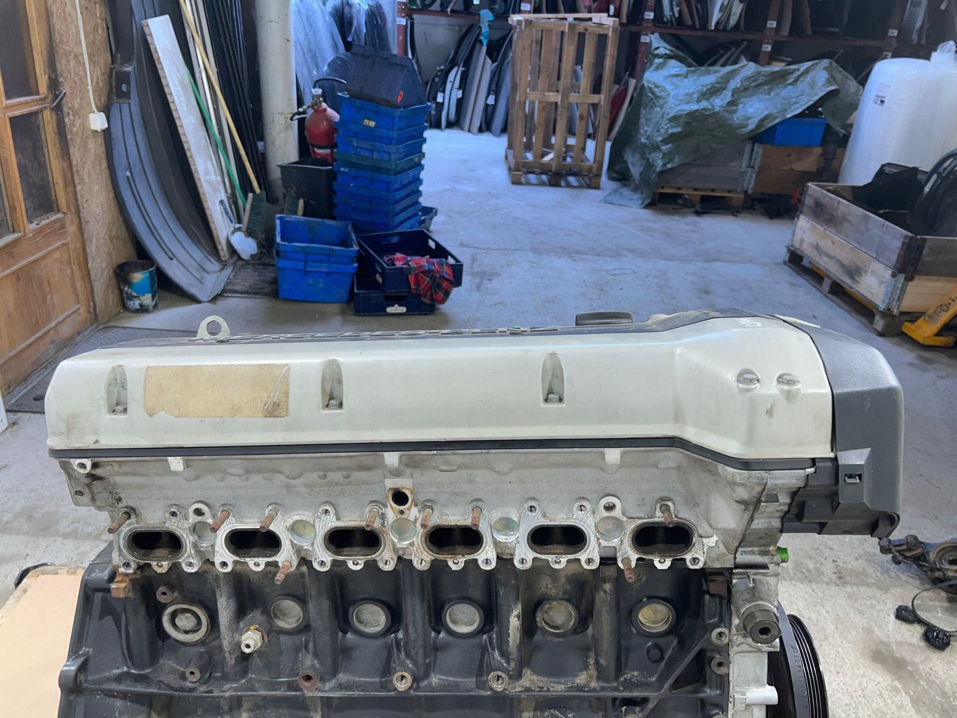 Moteur M 104.981 — vue 11