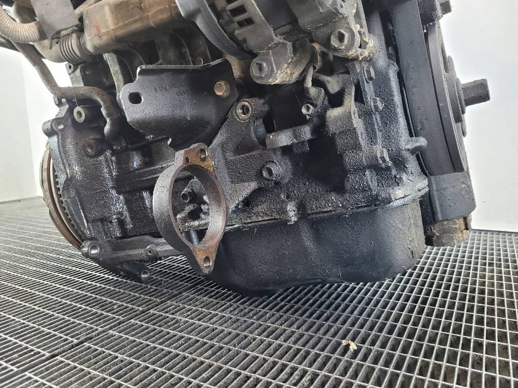 Moteur 2AD-FHV — vue 5