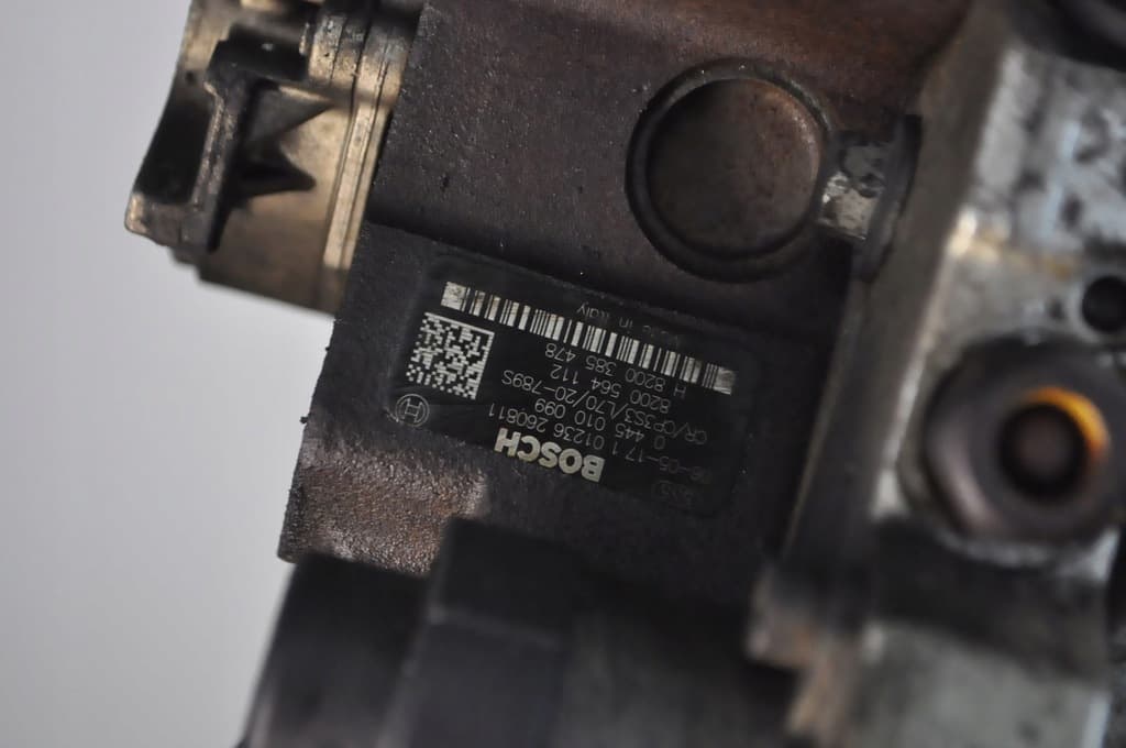 Moteur M9R 805 — vue 2