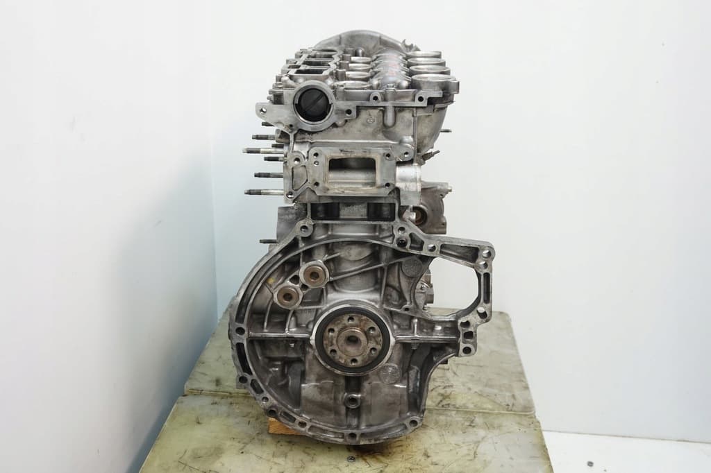 Moteur 8HY — vue 5