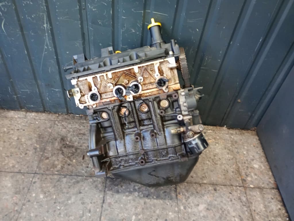 Moteur D7F 766 — vue 4