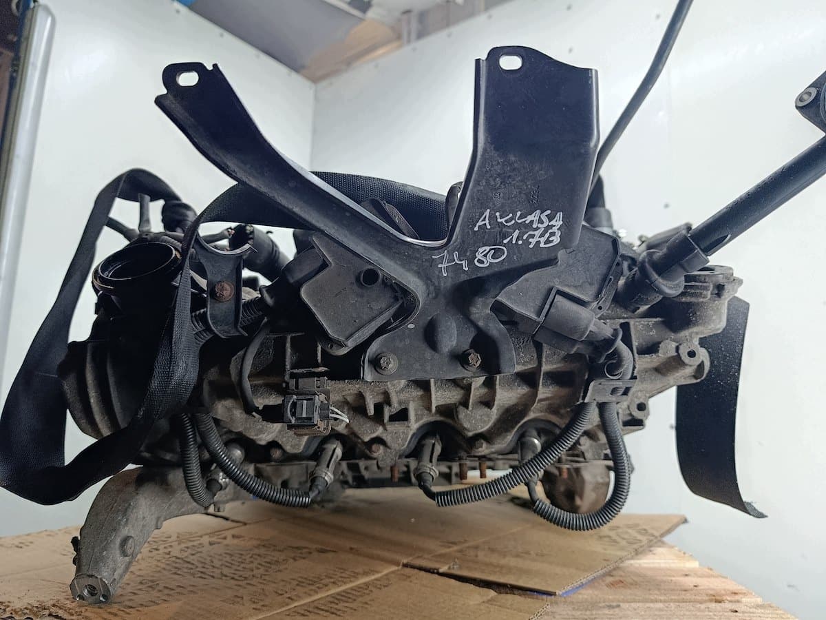 Moteur M 266.940 — vue 4