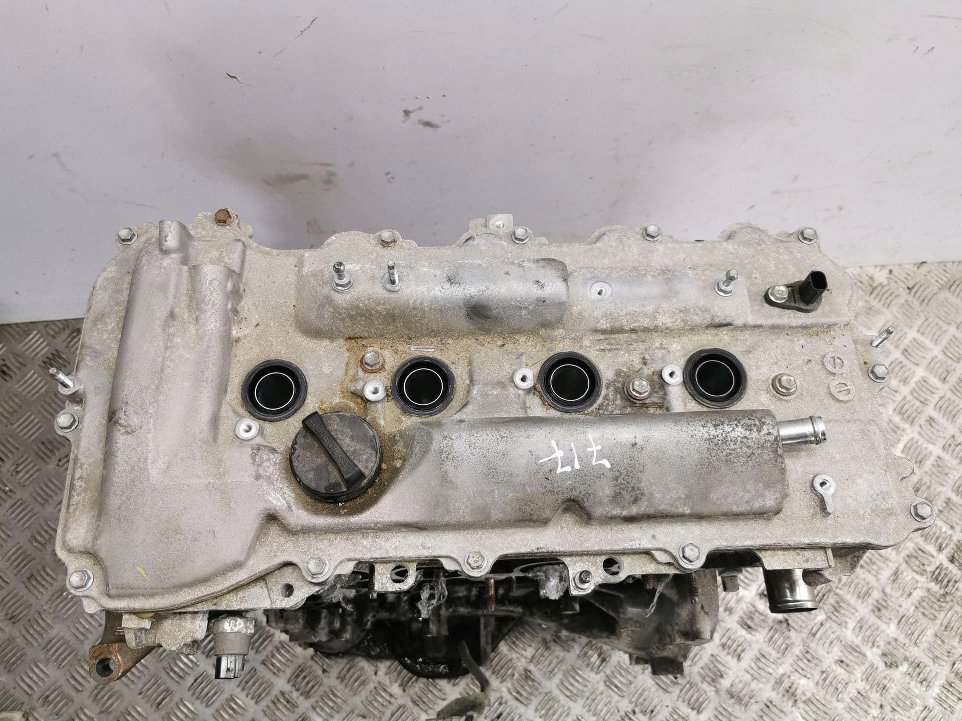 Moteur 2AR-FXE — vue 5