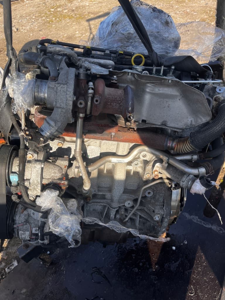 Moteur B 16 DTE — vue 3