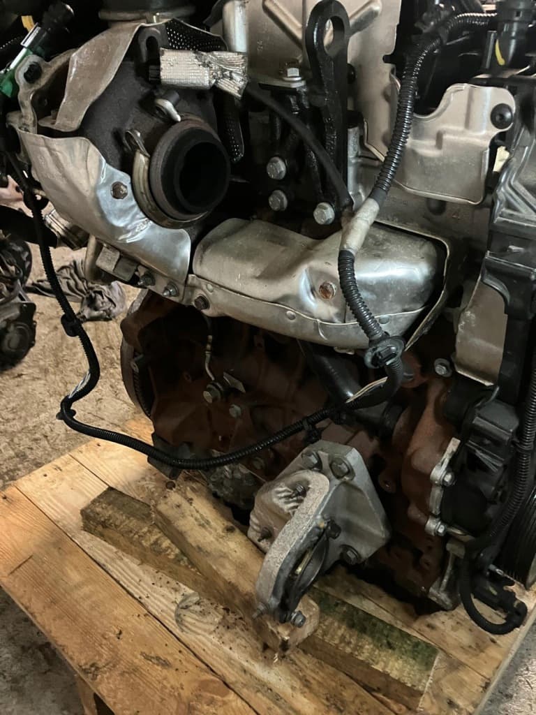 Moteur AHR (DW10FD) — vue 3