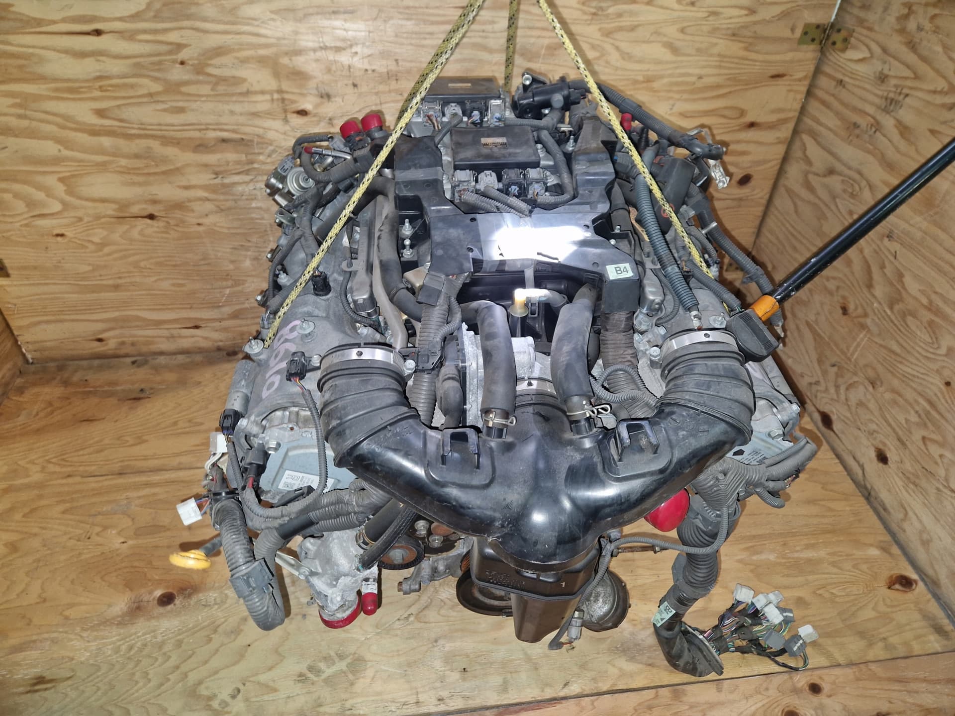 Moteur 1UR-FSE — vue 4
