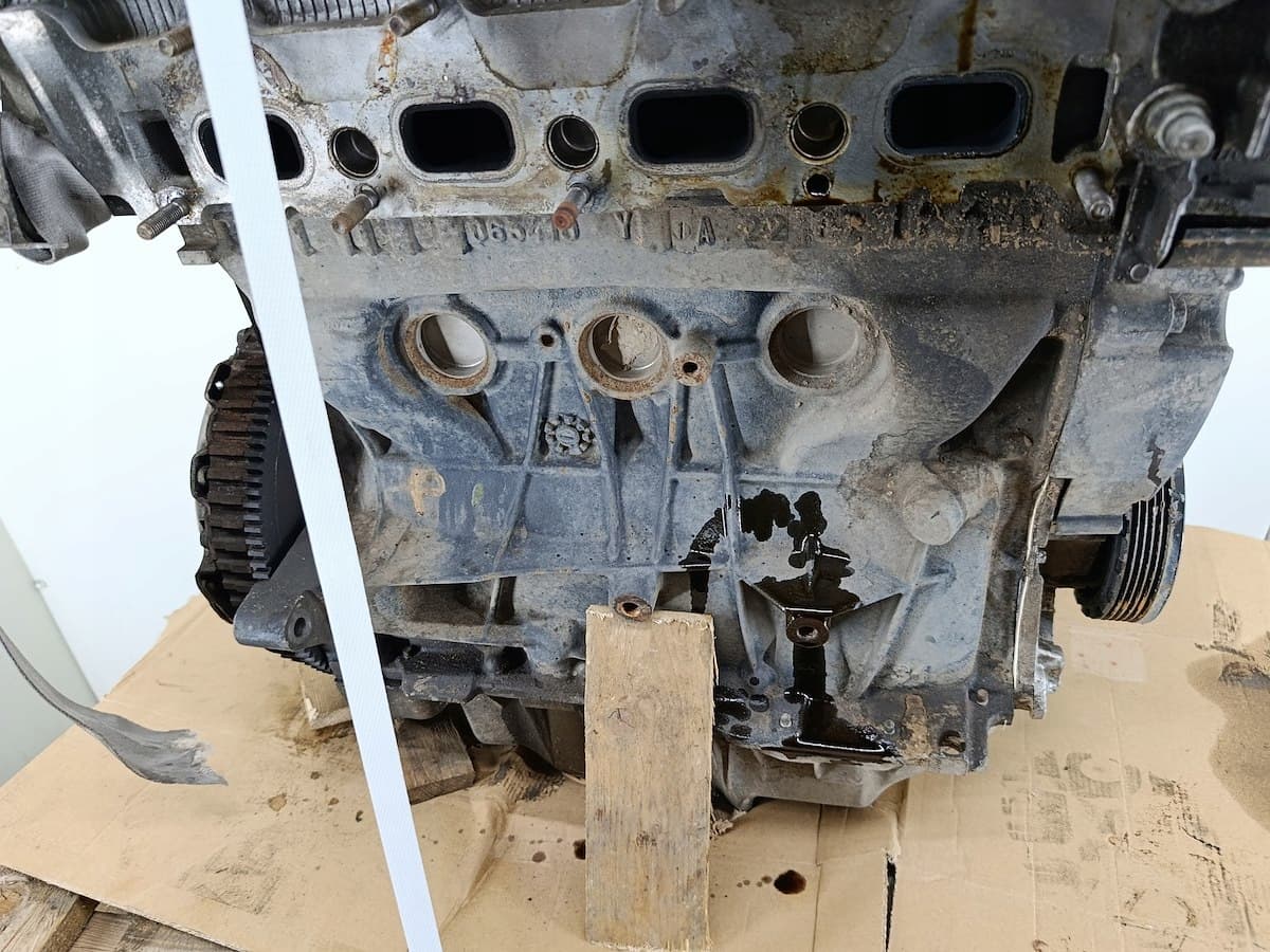 Moteur F4R 744 — vue 3