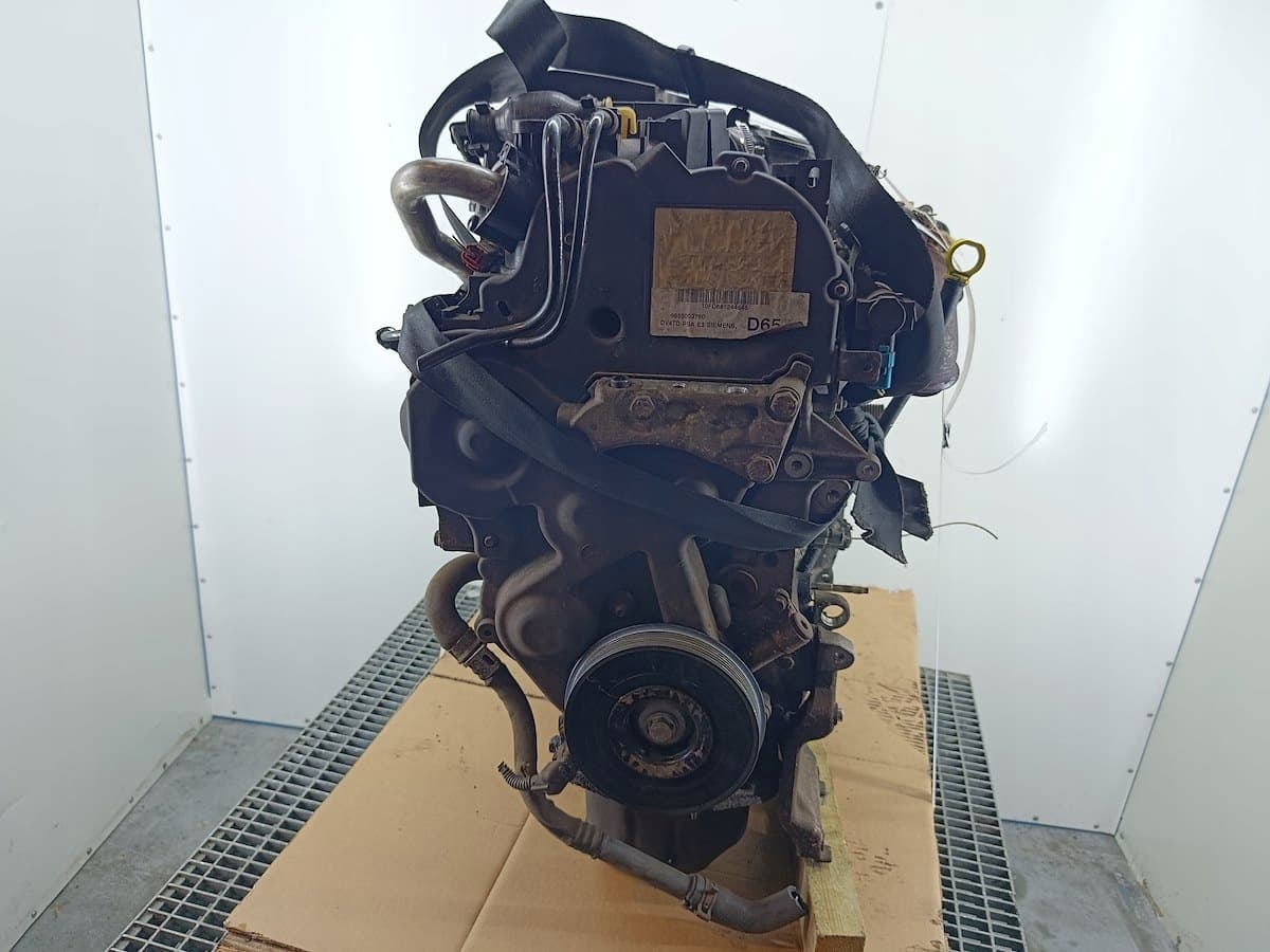 Moteur 8HZ (DV4TD) — vue 3