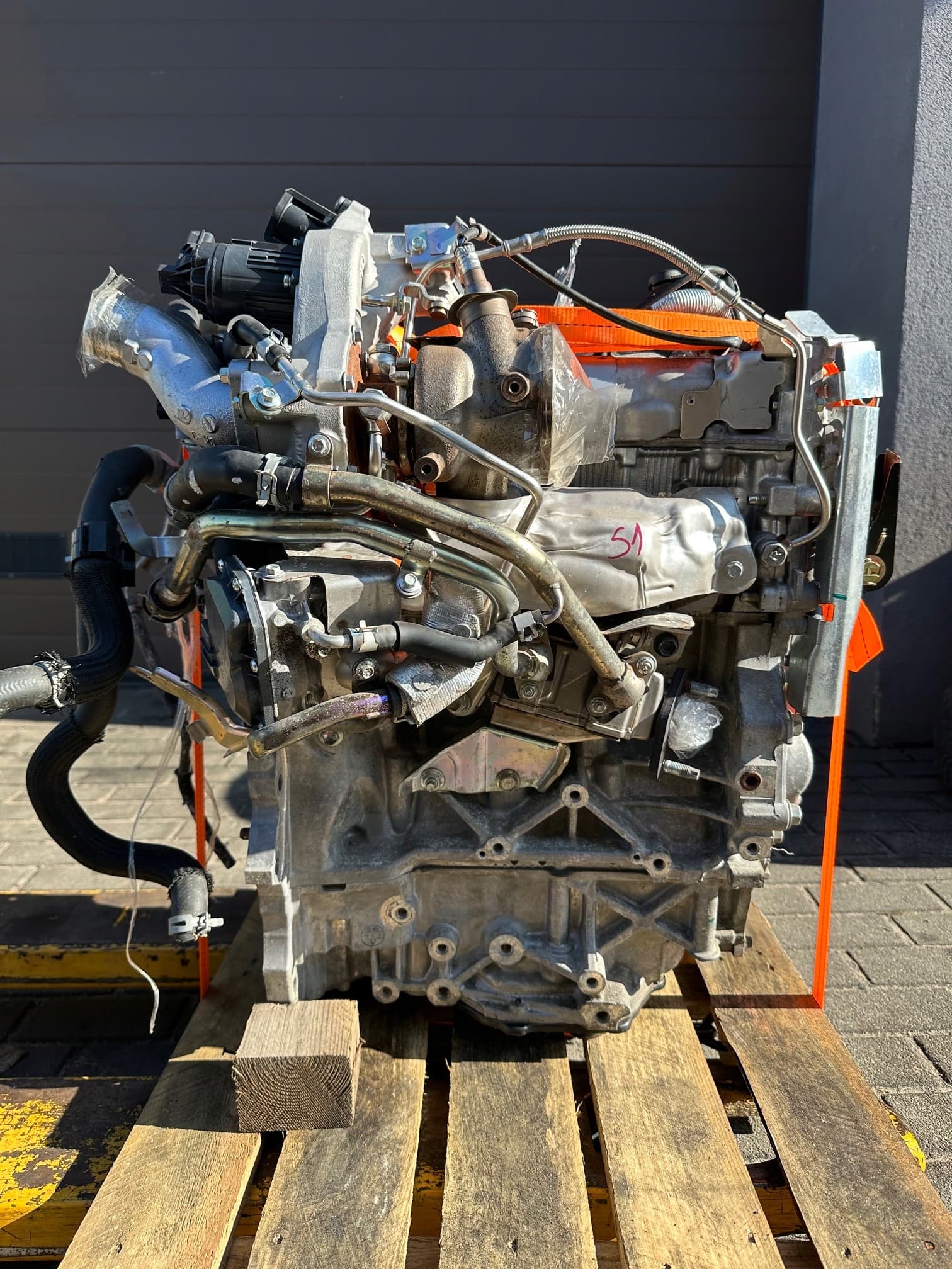 Moteur MR16DDT — vue 2