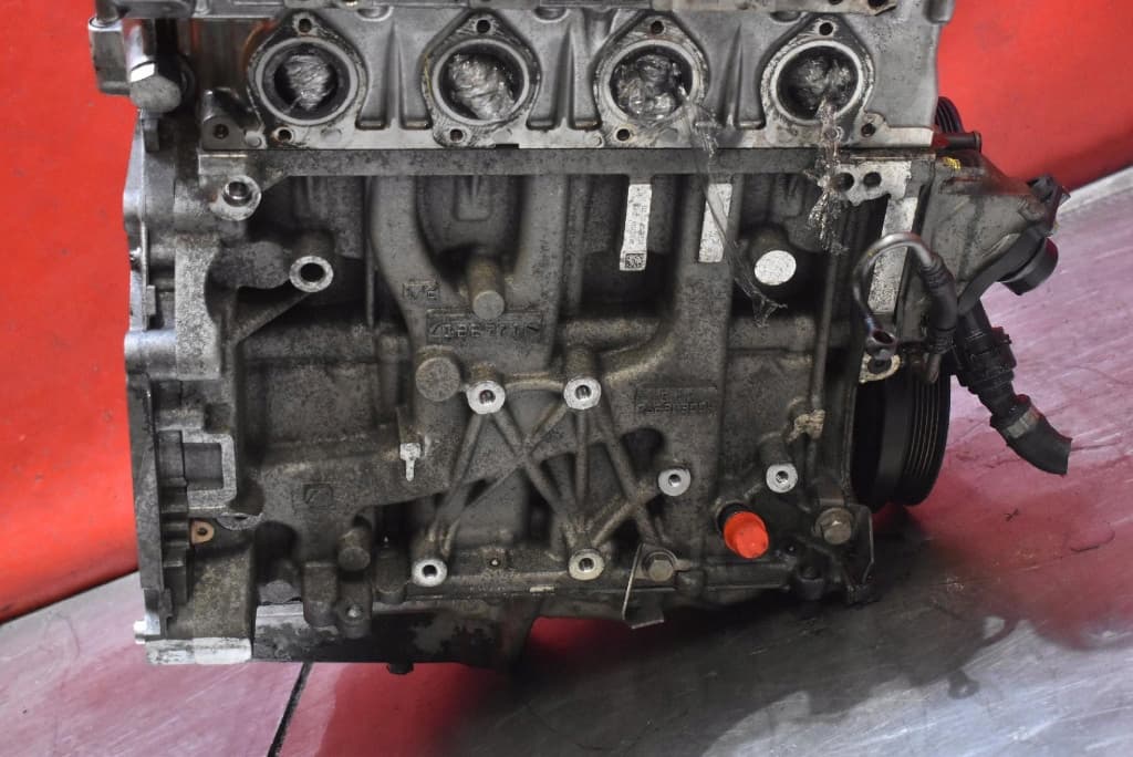Moteur N47 D16 A — vue 6