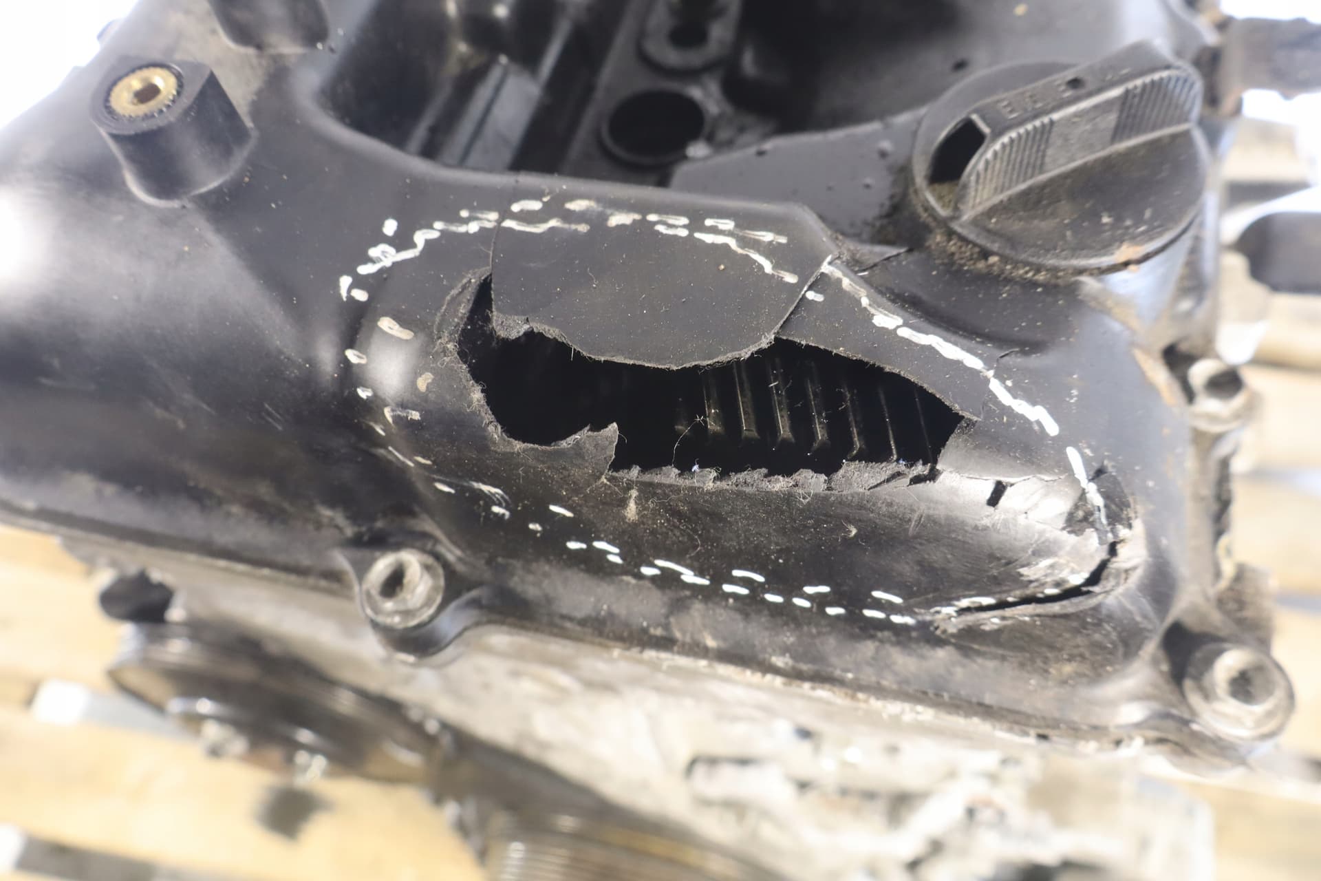 Moteur 4N14 — vue 4