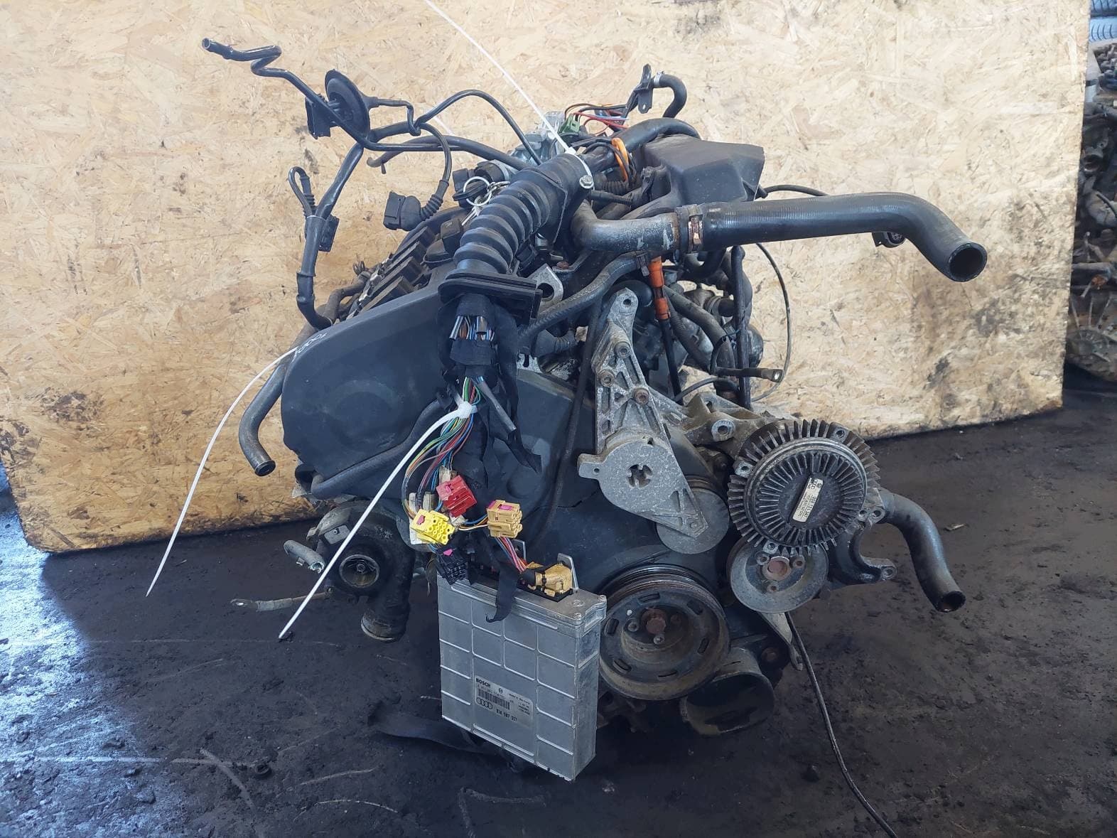 Moteur AEB — vue 2
