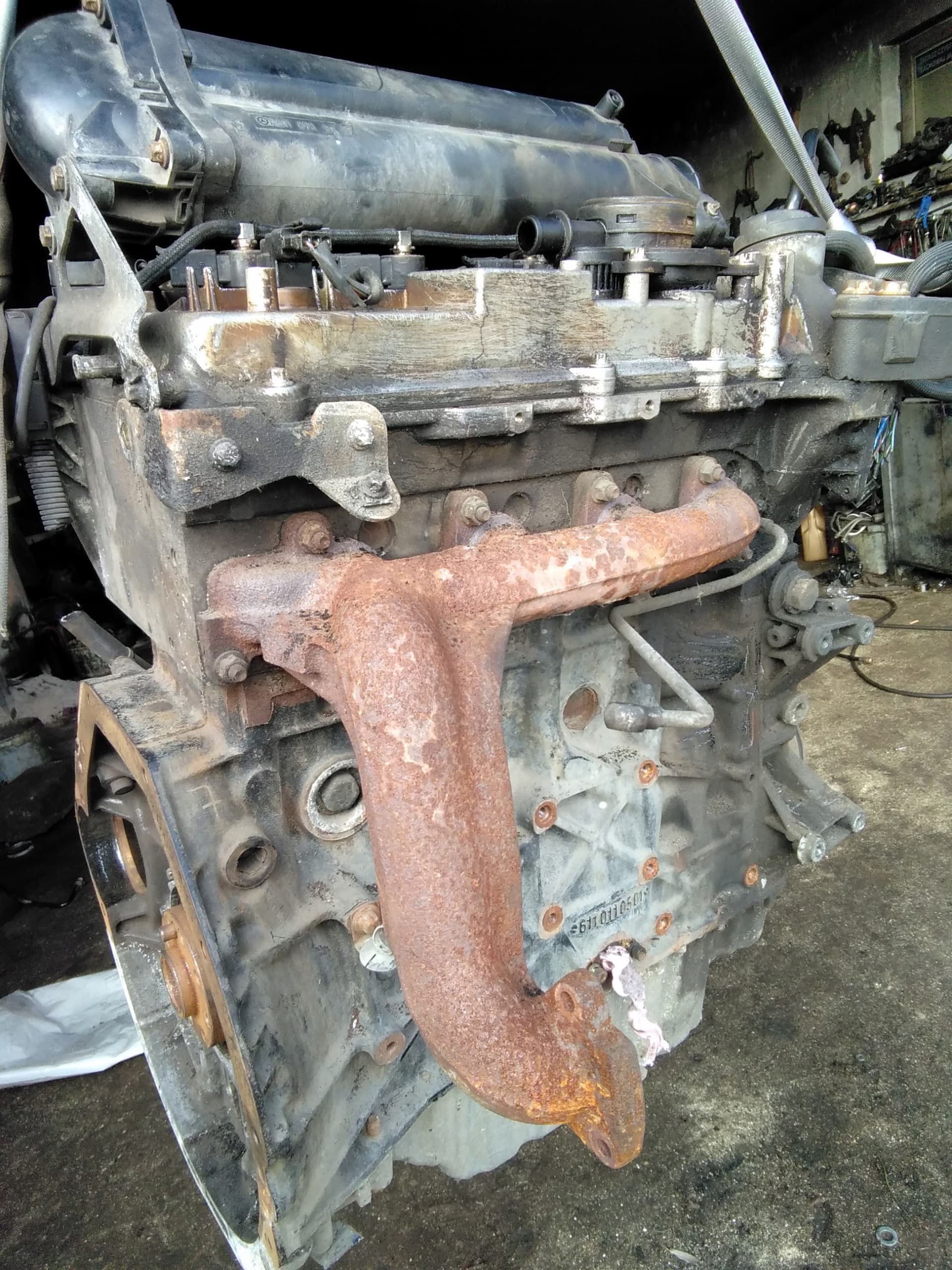 Moteur M 111.950 pour Mercedes-Benz