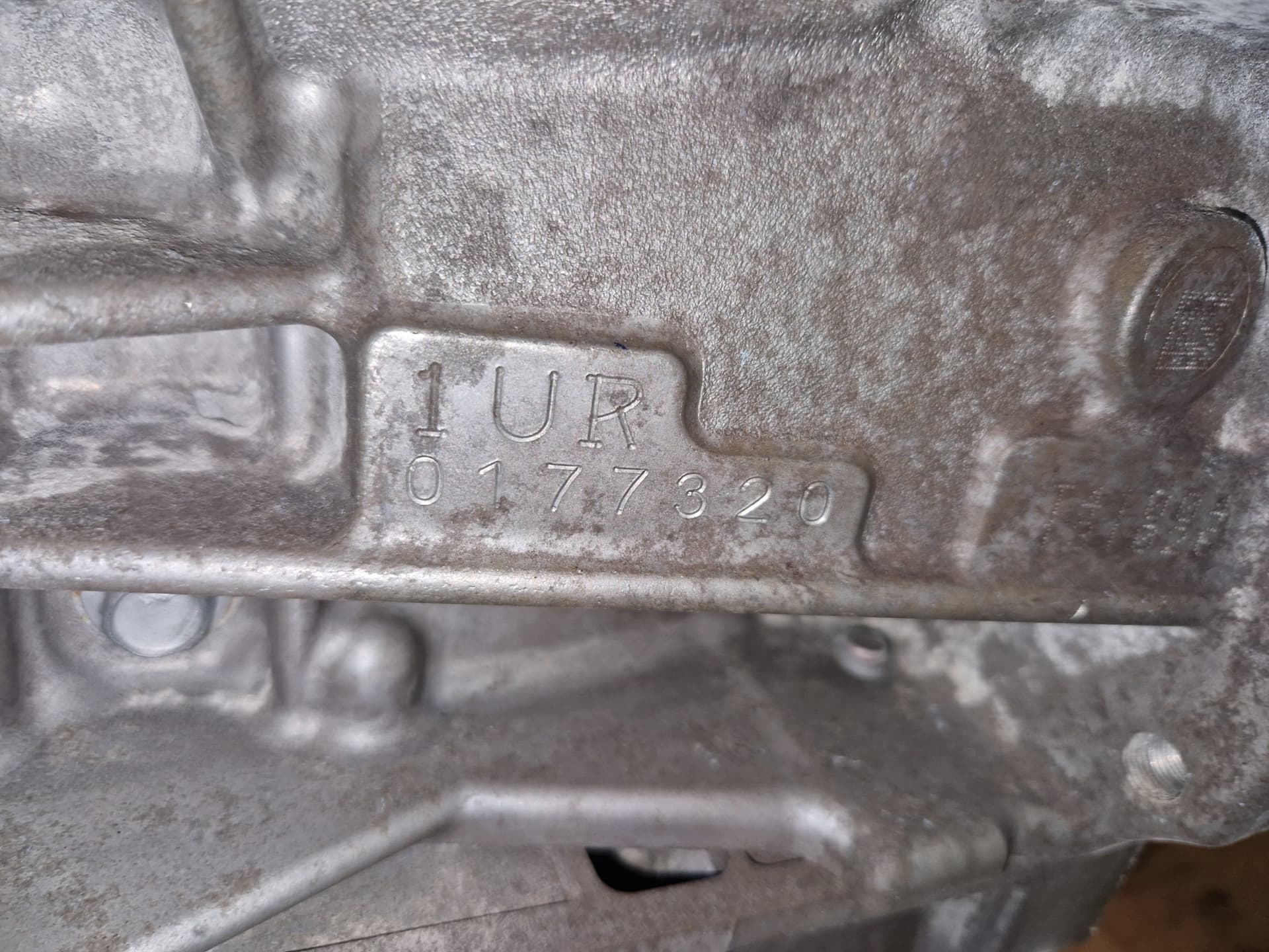 Moteur 1UR-FSE — vue 7