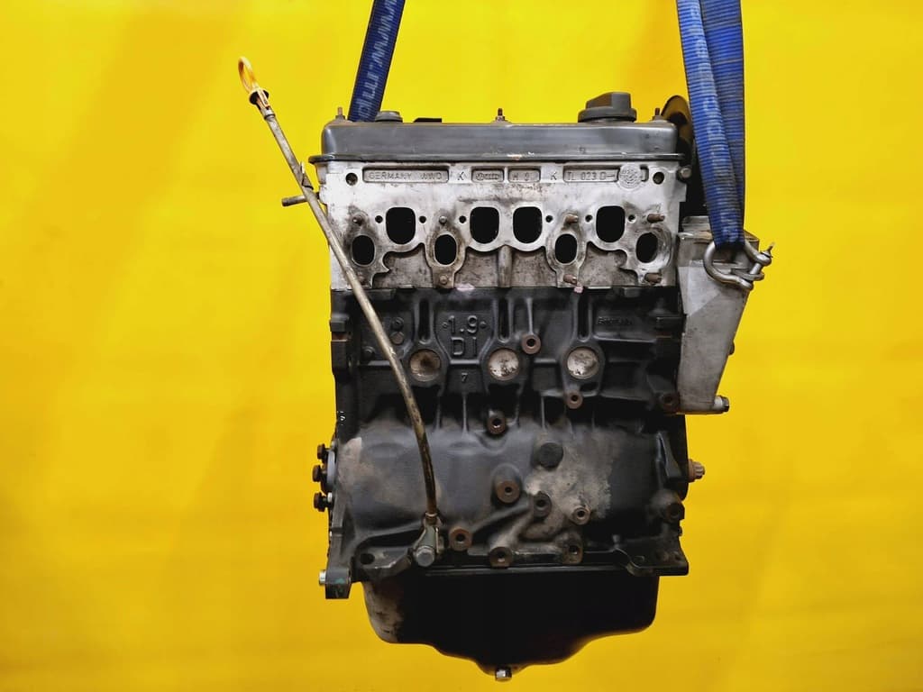 Moteur AKU — vue 3