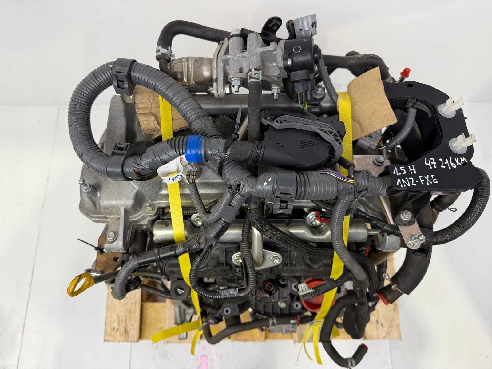 Moteur 1NZ-FXE — vue 2
