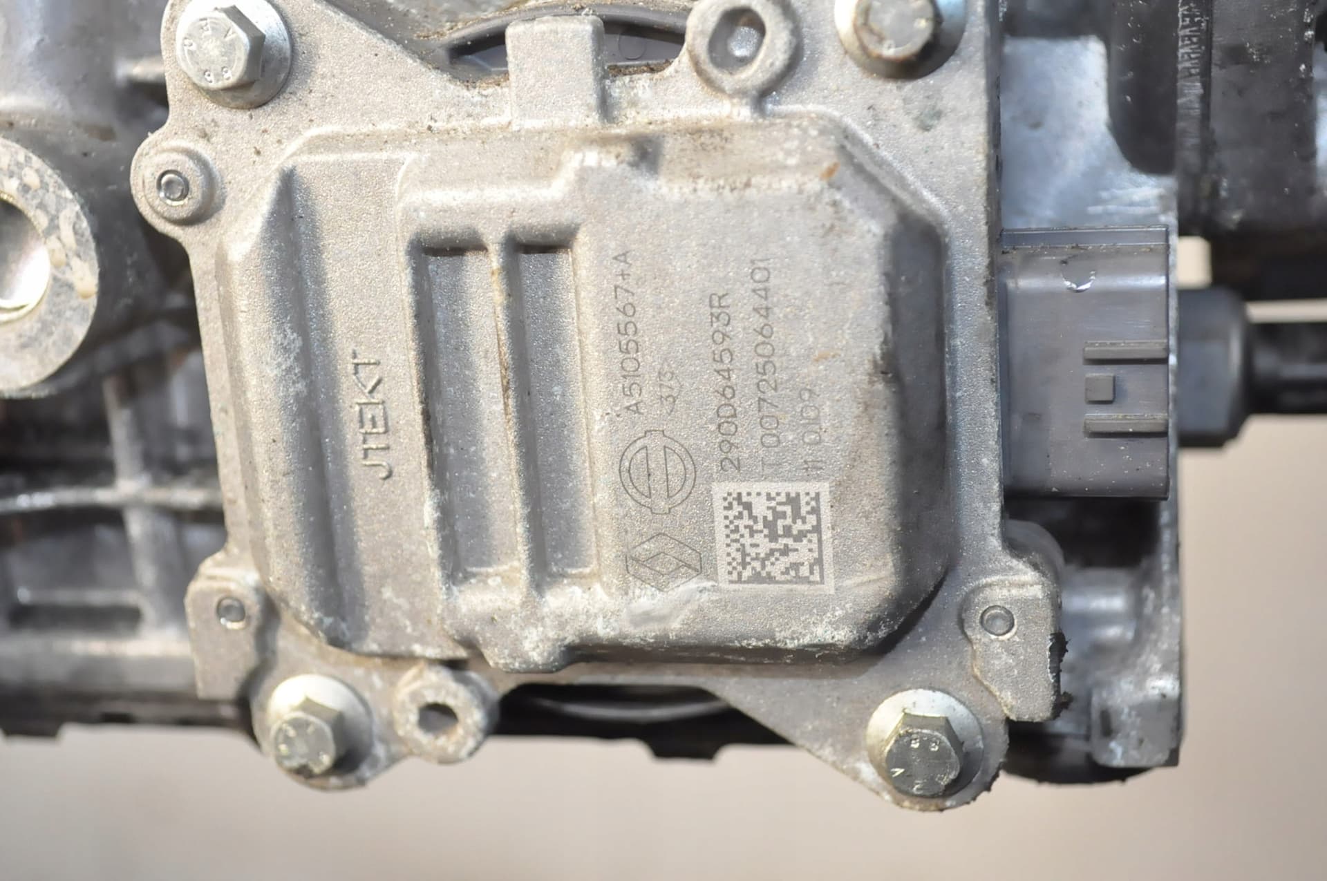 Moteur 6AM 402 — vue 5