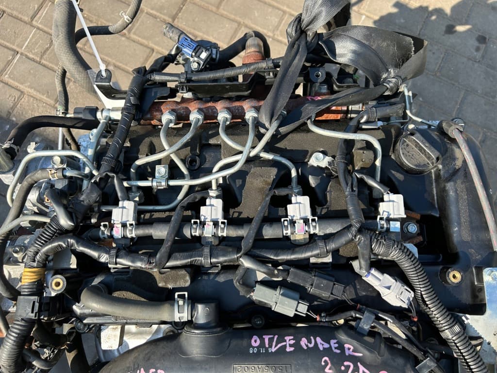 Moteur 4N14 — vue 4