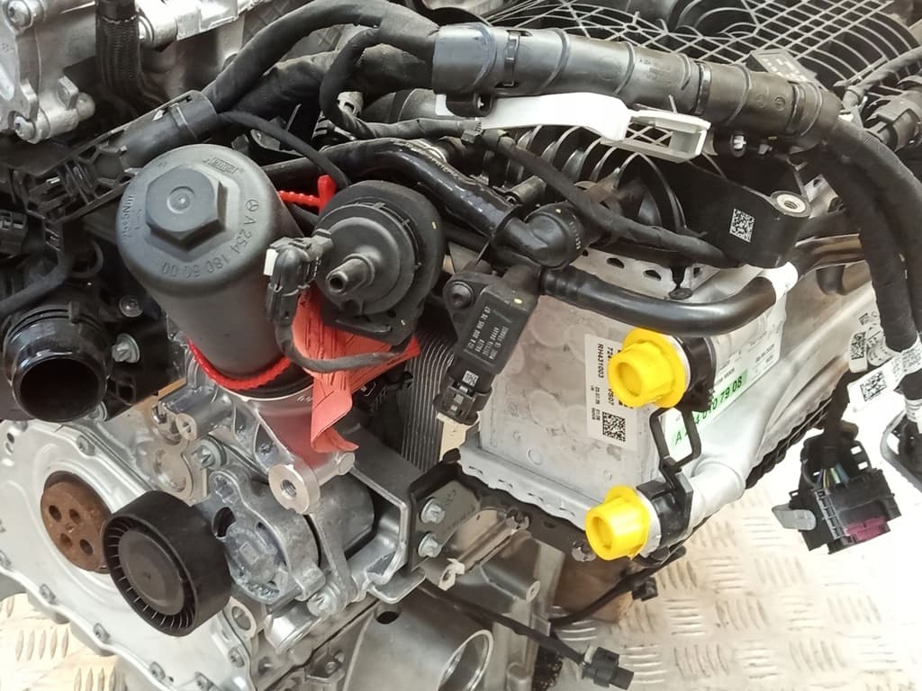 Moteur M 254.920 — vue 6