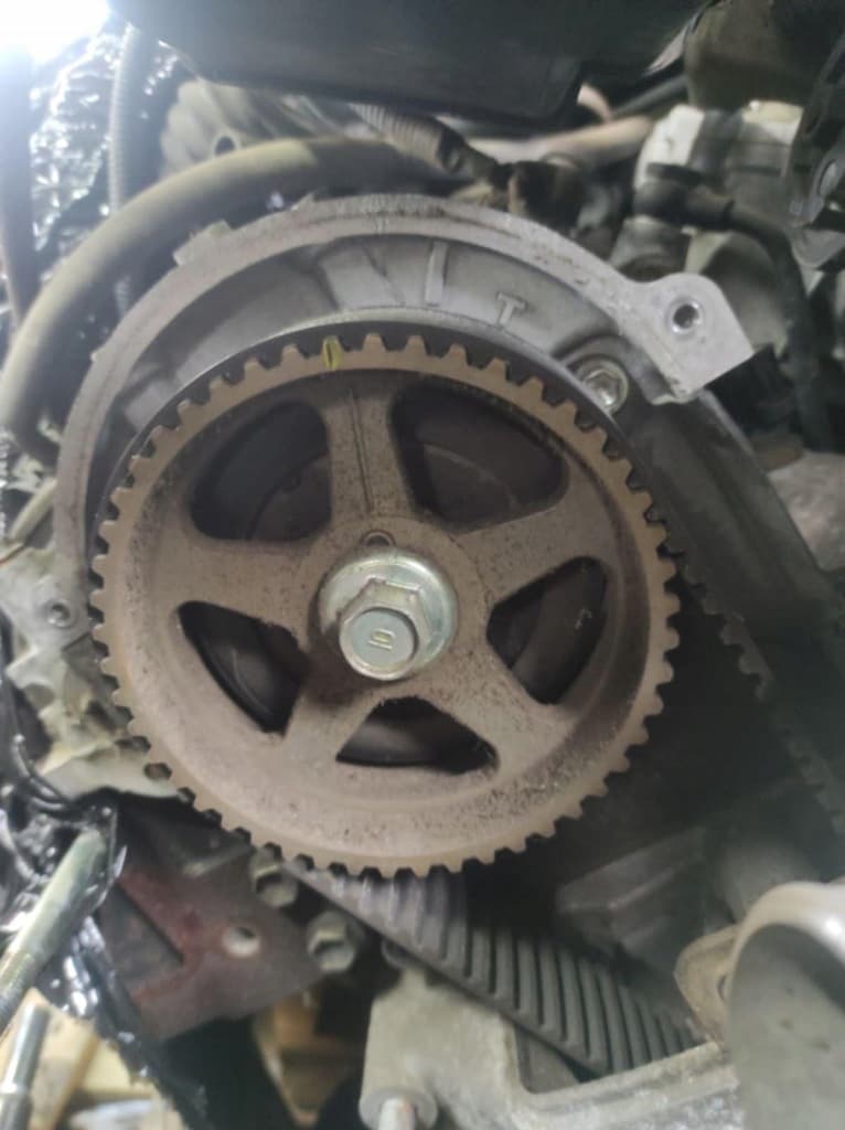Moteur 2UZ-FE — vue 3