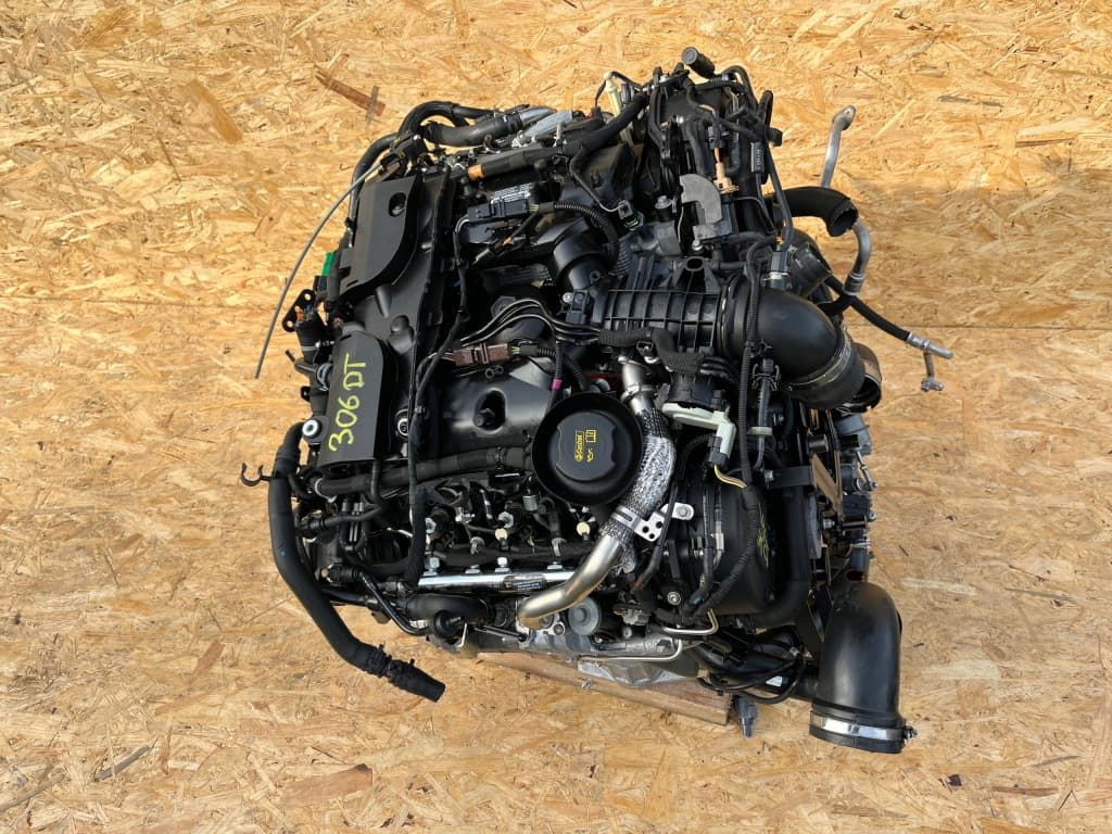 Moteur 306DT(TDV6) — vue 2
