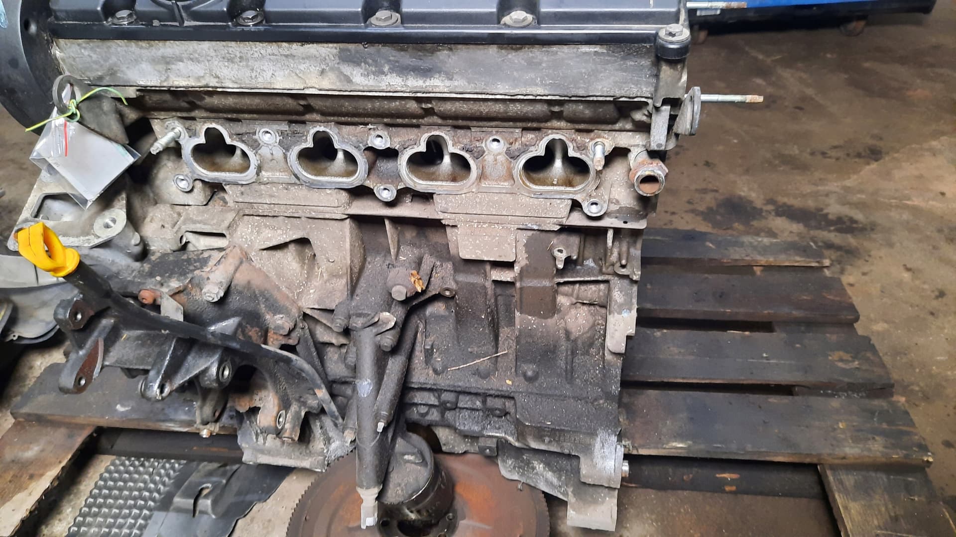 Moteur RFN (EW10J4) — vue 2