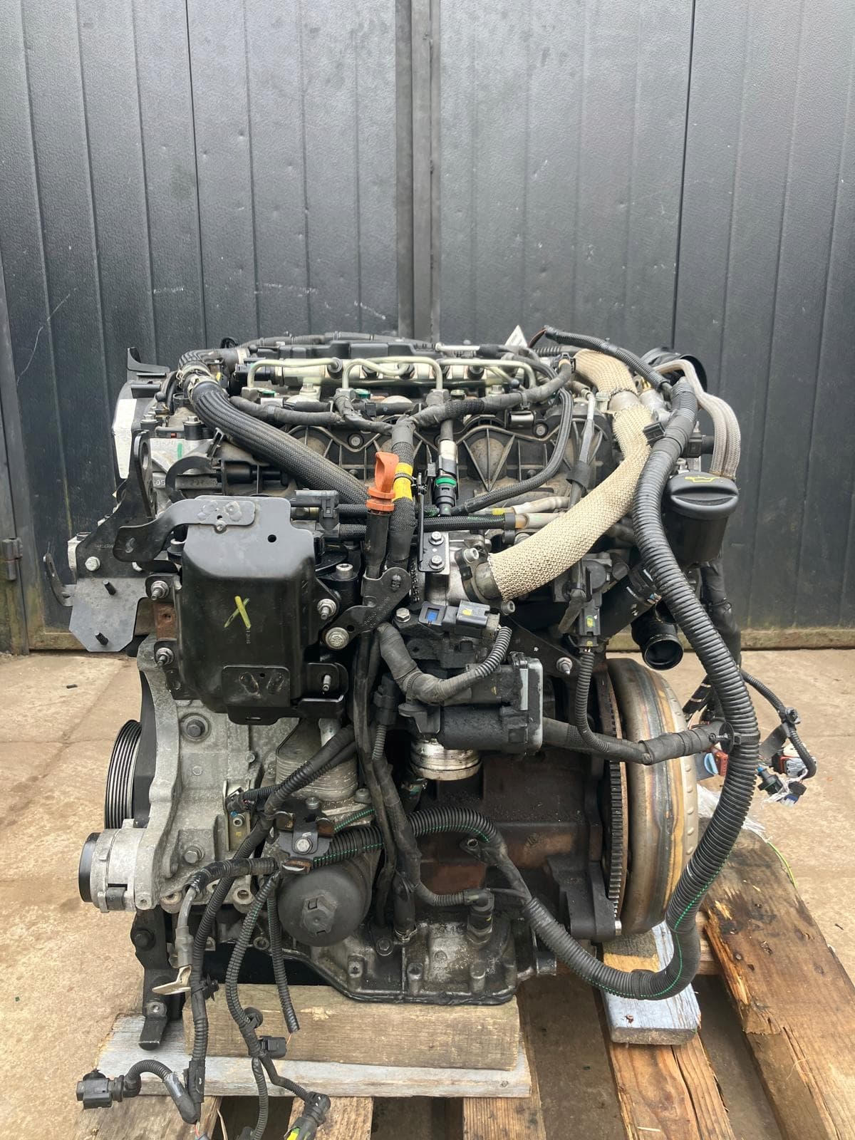 Moteur 4HL (DW12C) - Image 1