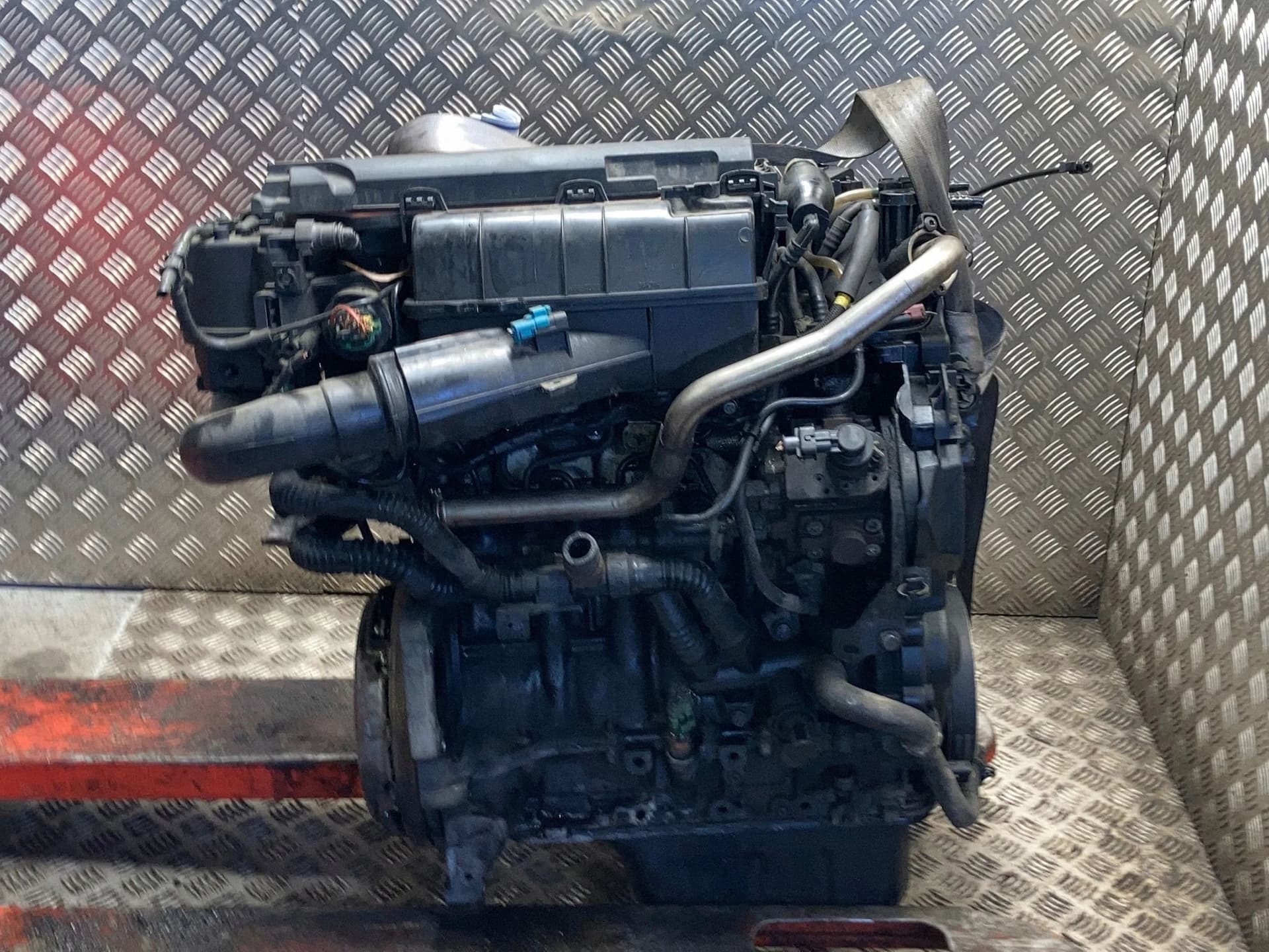 Moteur 8HZ (DV4TD) — vue 4