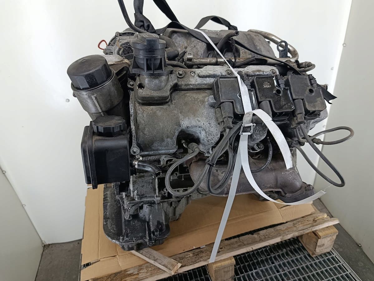 Moteur M 112.944 — vue 4