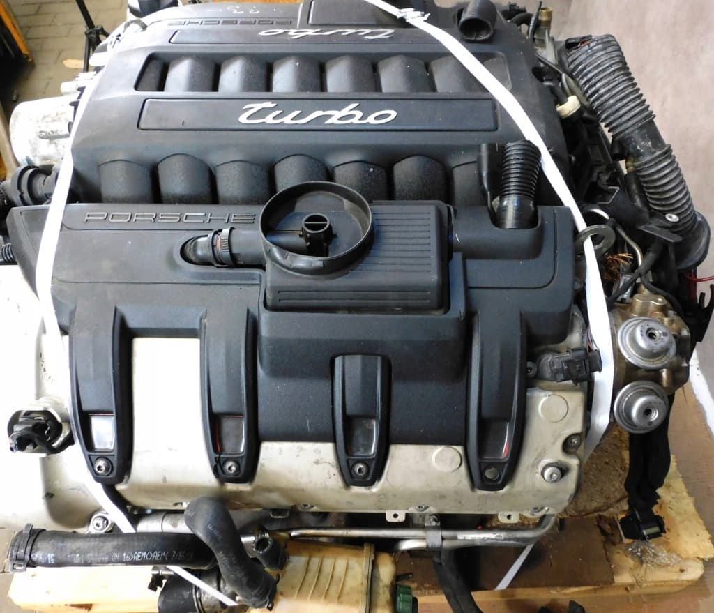 Moteur M 48.52 — vue 5