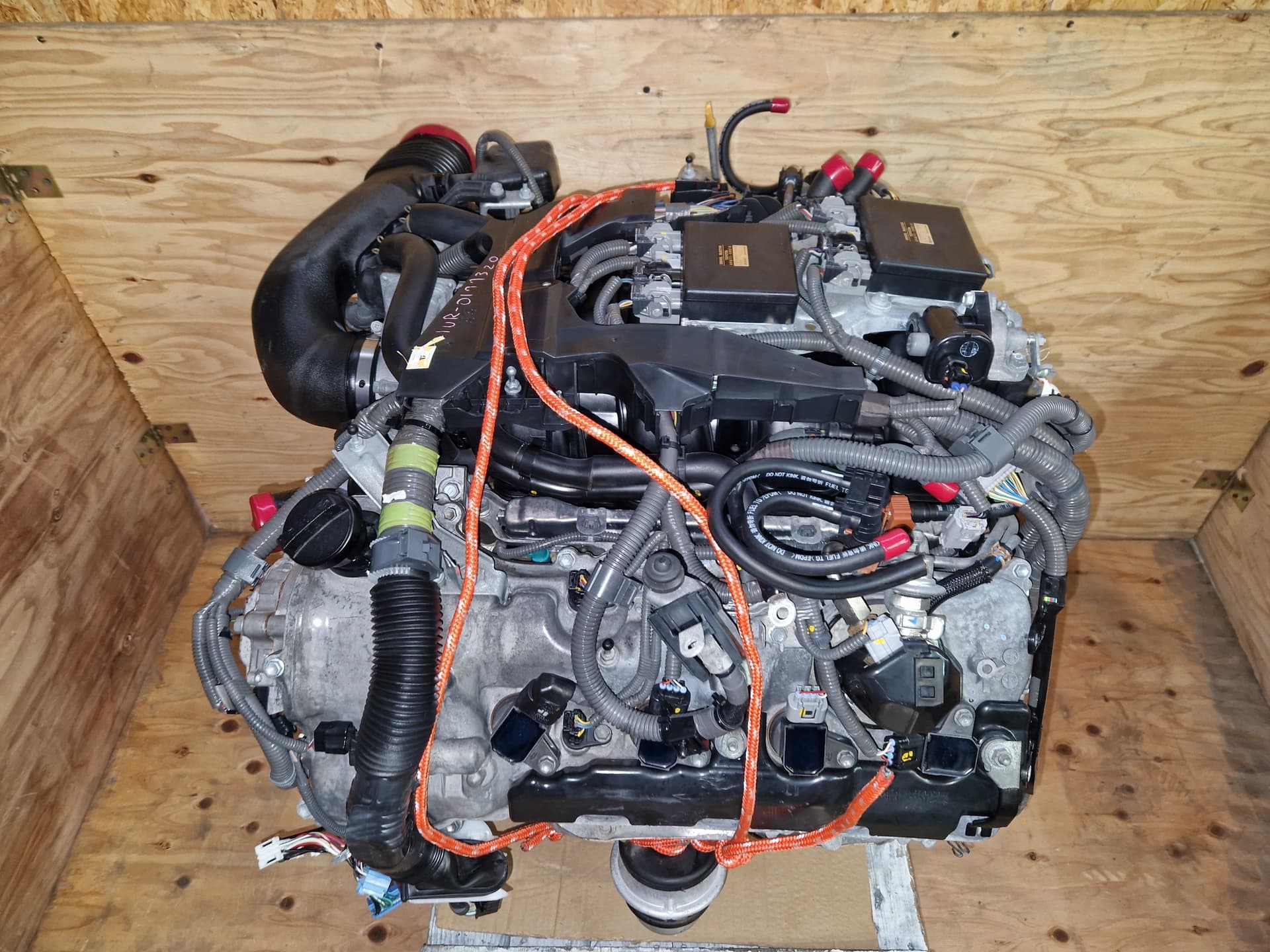 Moteur 1UR-FSE — vue 8
