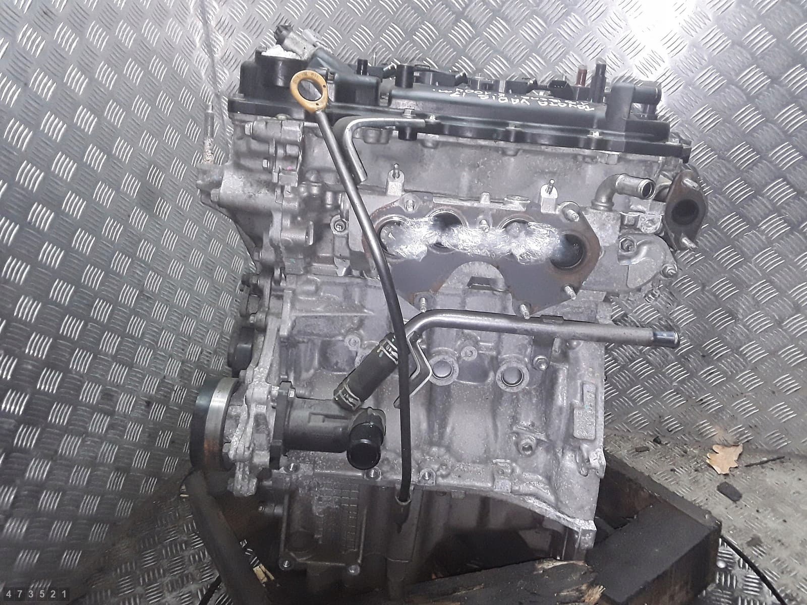 Moteur 2NR-FKE — vue 2