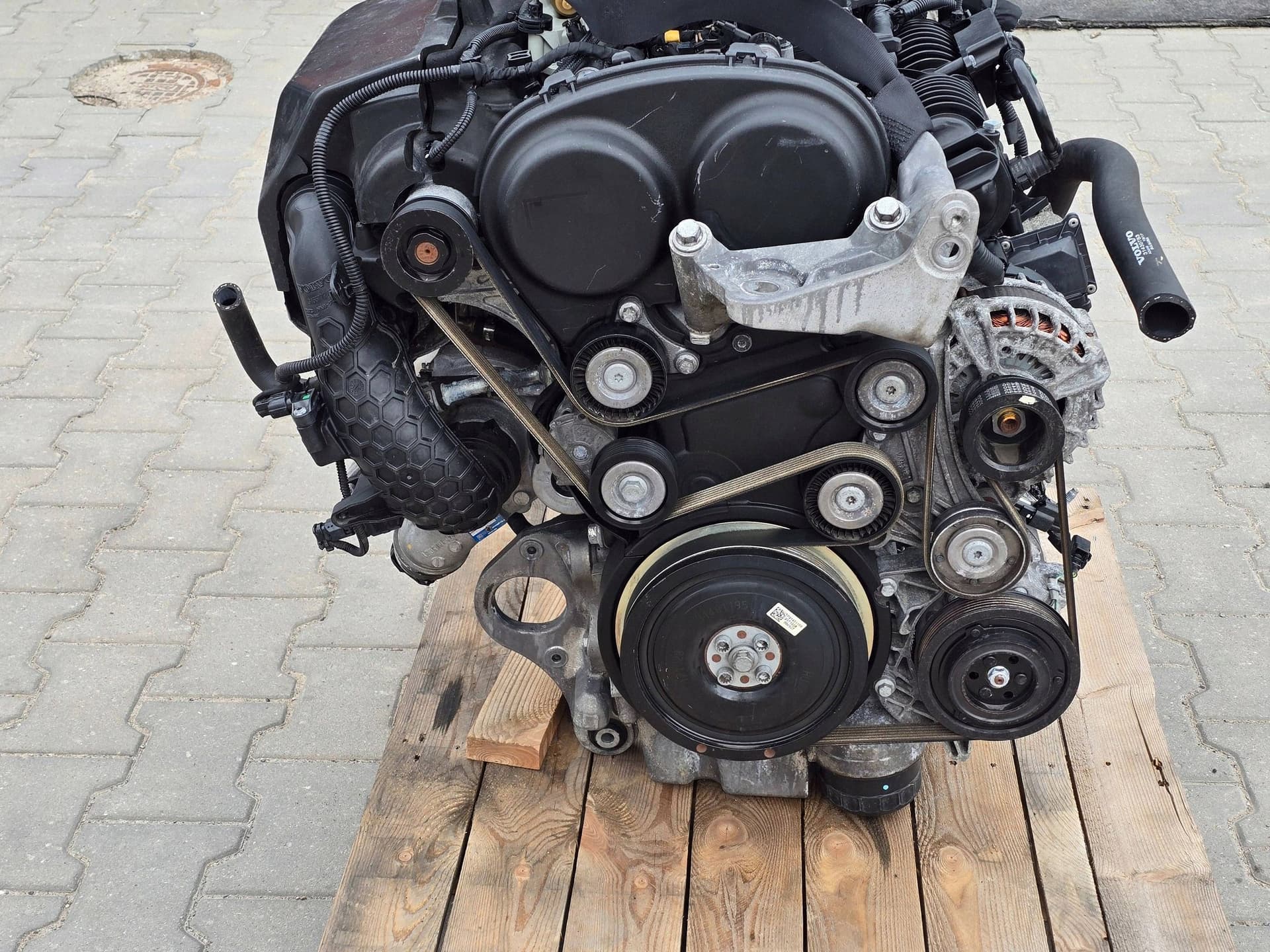 Moteur B 4204 T29 — vue 4
