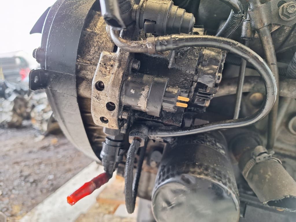 Moteur F1AE0481B — vue 6