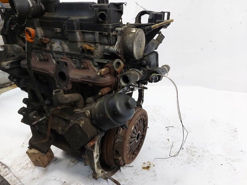 Moteur 8HS (DV4TED) — vue 2